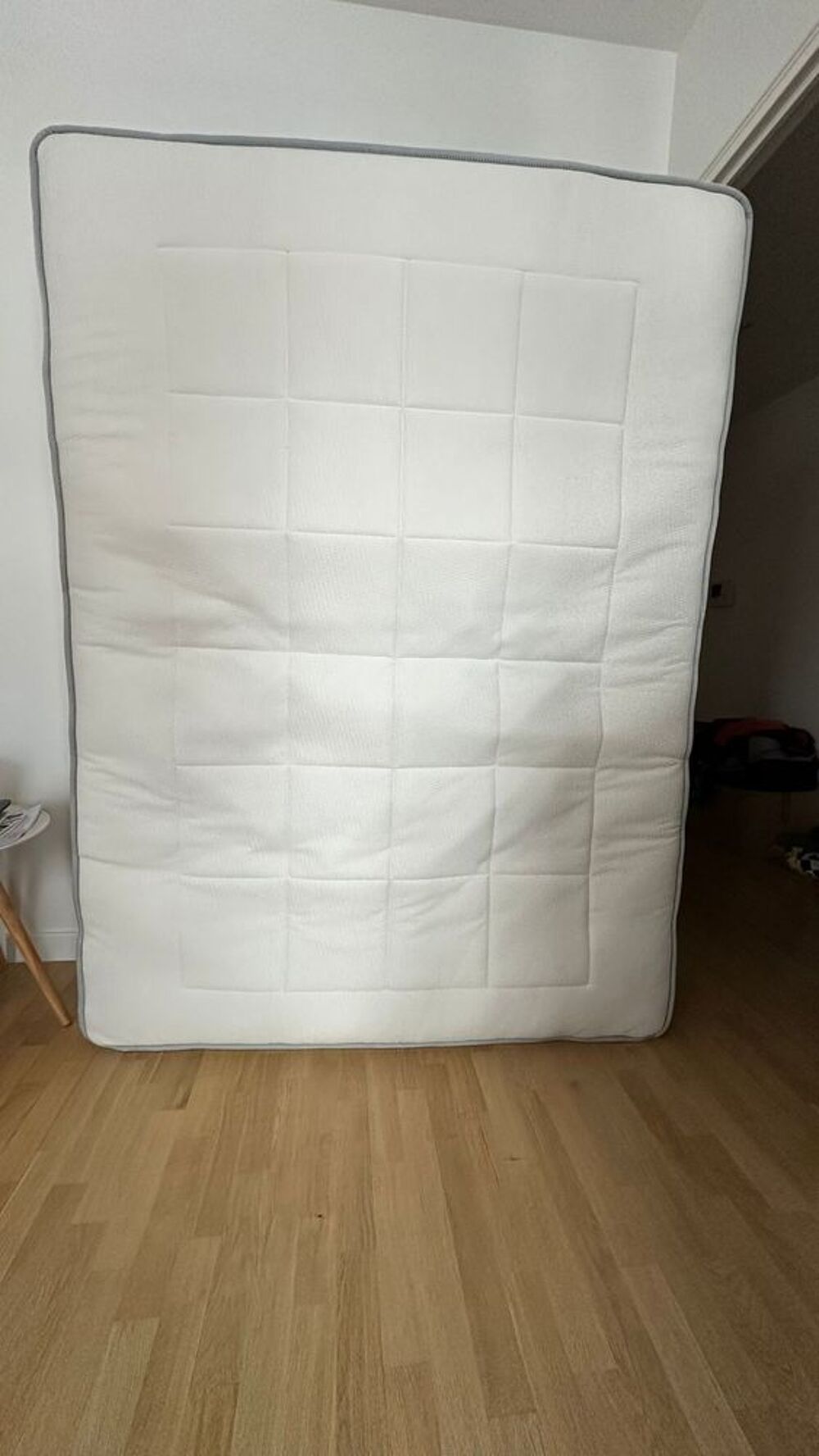 Matelas 140x190cm, en stretch abeille, PALACIO Meubles