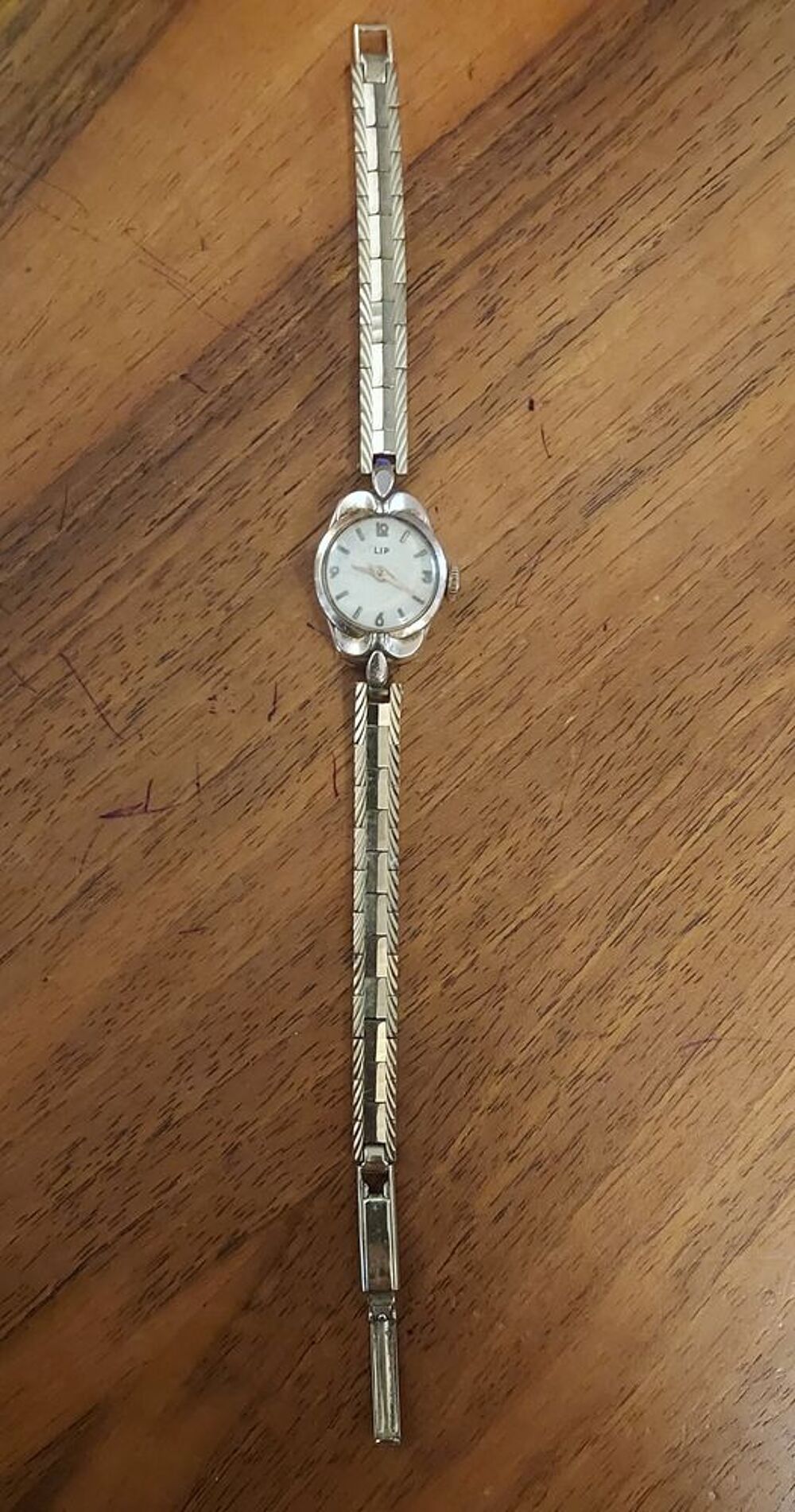 Montre femme plaqu&eacute; or m&eacute;canique. Bijoux et montres