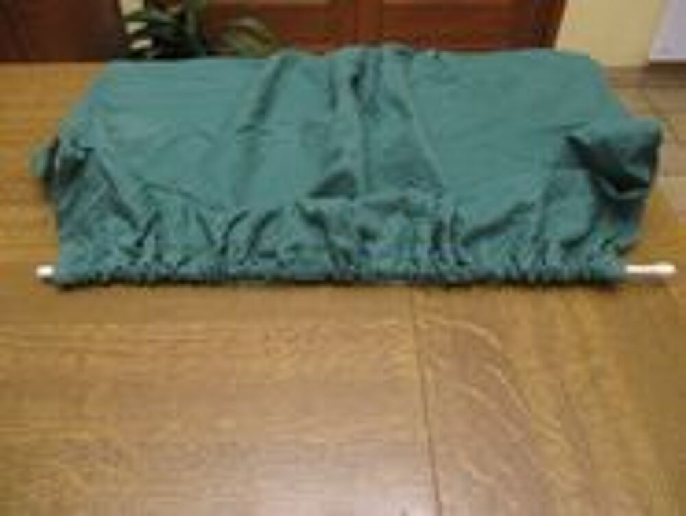 Rideau v&eacute;lux 1m x 75 cm avec tringles vert fonce avec motifs Décoration