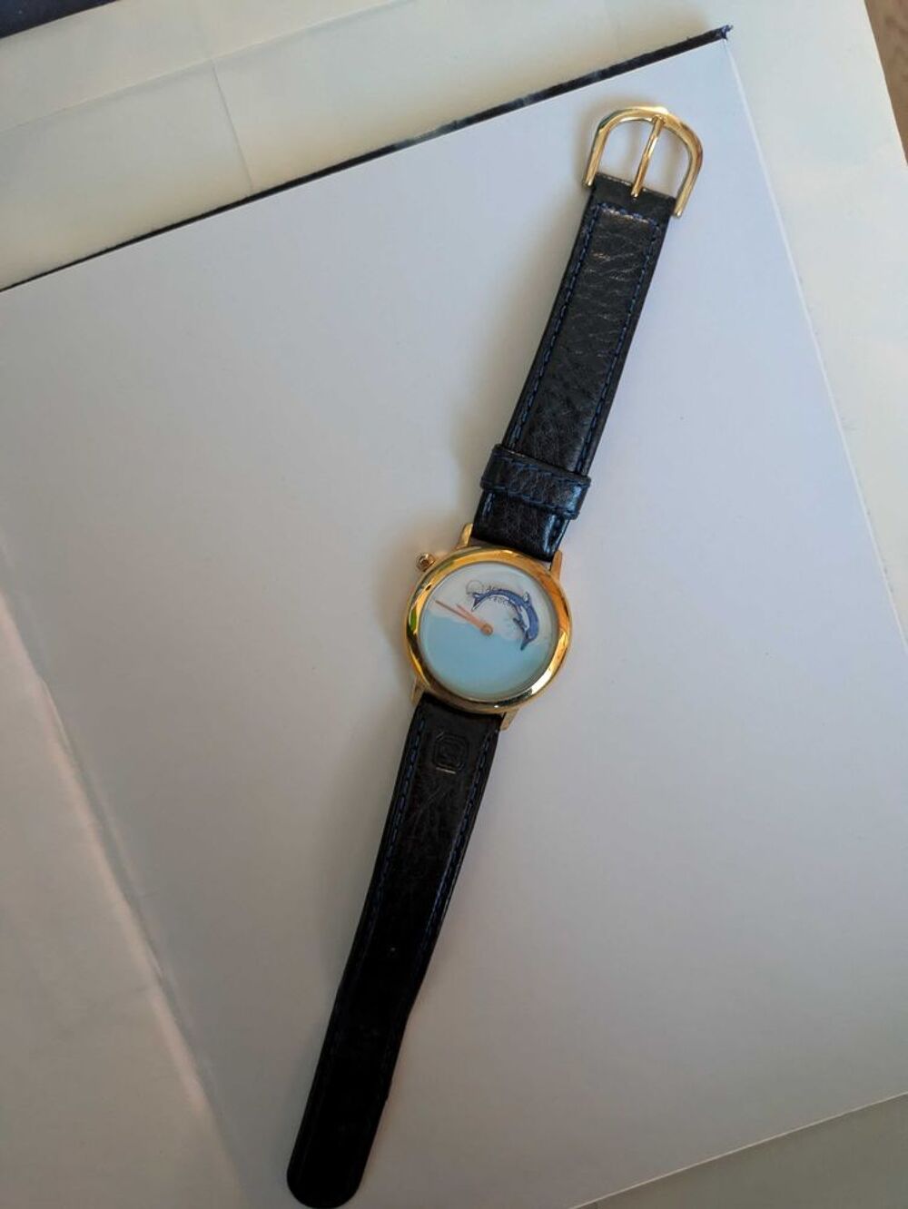 rare montre Beuchat Dauphin Bijoux et montres