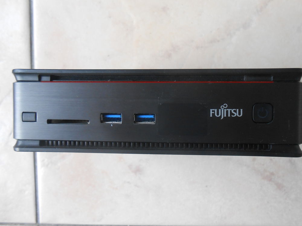 Mini PC Fujitsu Esprimo Q520 Core i5 SSD
Matériel informatique