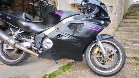 Moto YAMAHA 1988 occasion Puycasquier 32120