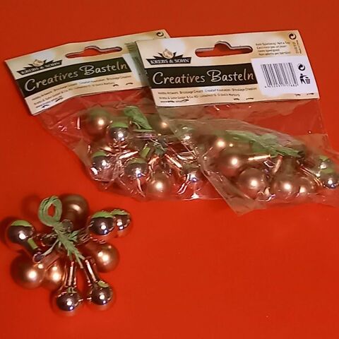 Lot de 36 petites boules brillantes et satin couleur or 4 Saumur (49)