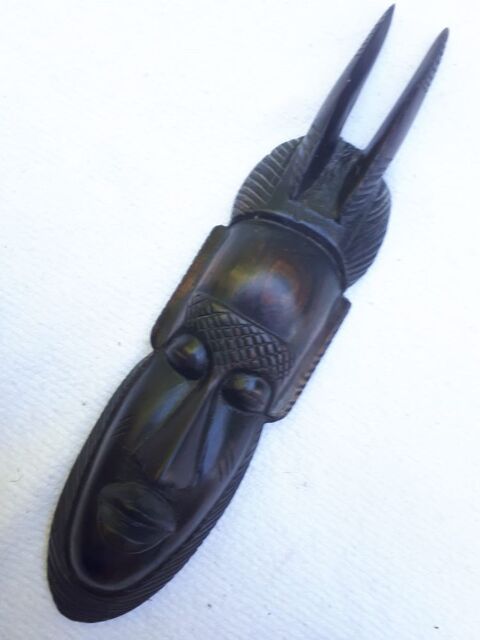 Sculpture masque Africain en bois noir Ébène 14 Montigny-Lencoup (77)