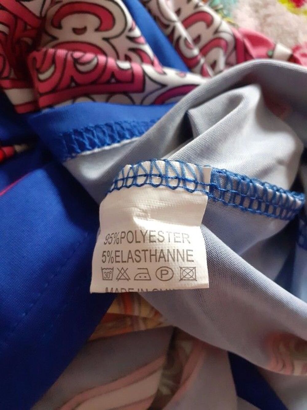 Robe &agrave; motifs Vêtements