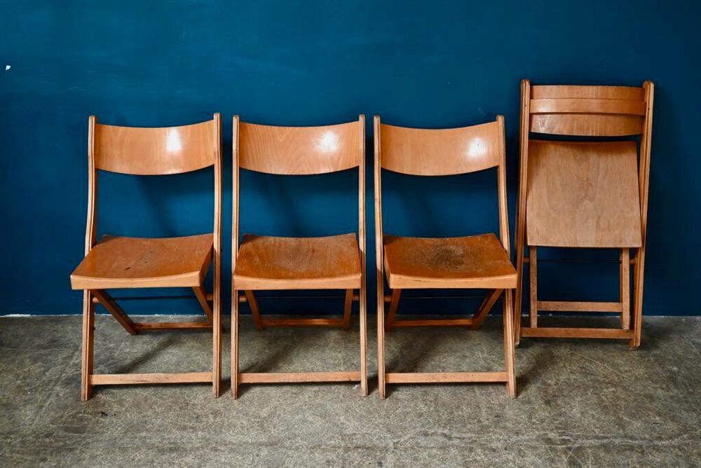 Chaises pliantes anciennes en bois style vintage bauhaus Meubles