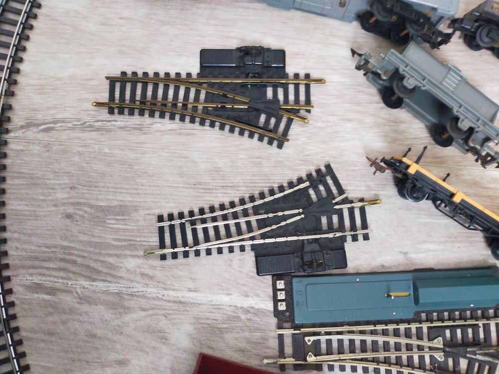Lot de train HO avec Loco Tender 030TU Hornby 