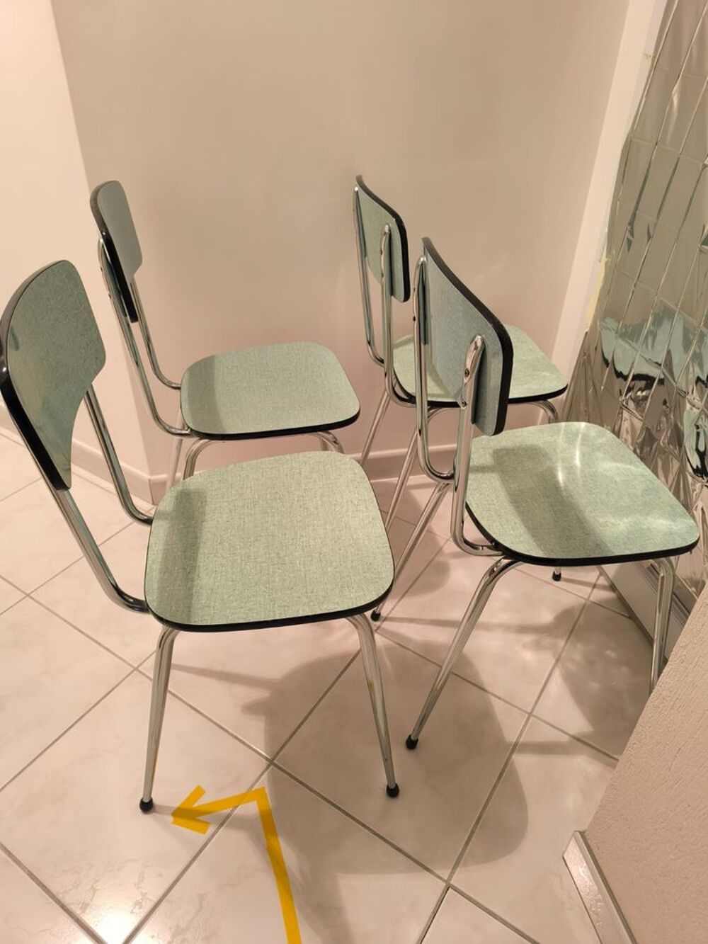 Lot de 4 chaises en formica vintage Meubles