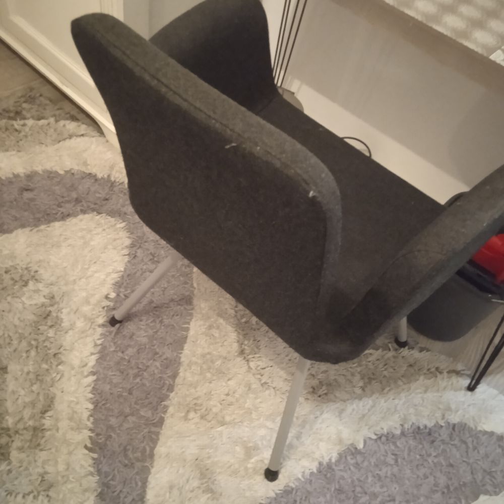 Fauteuil de bureau gris anthracite pieds inox largeur assise Meubles