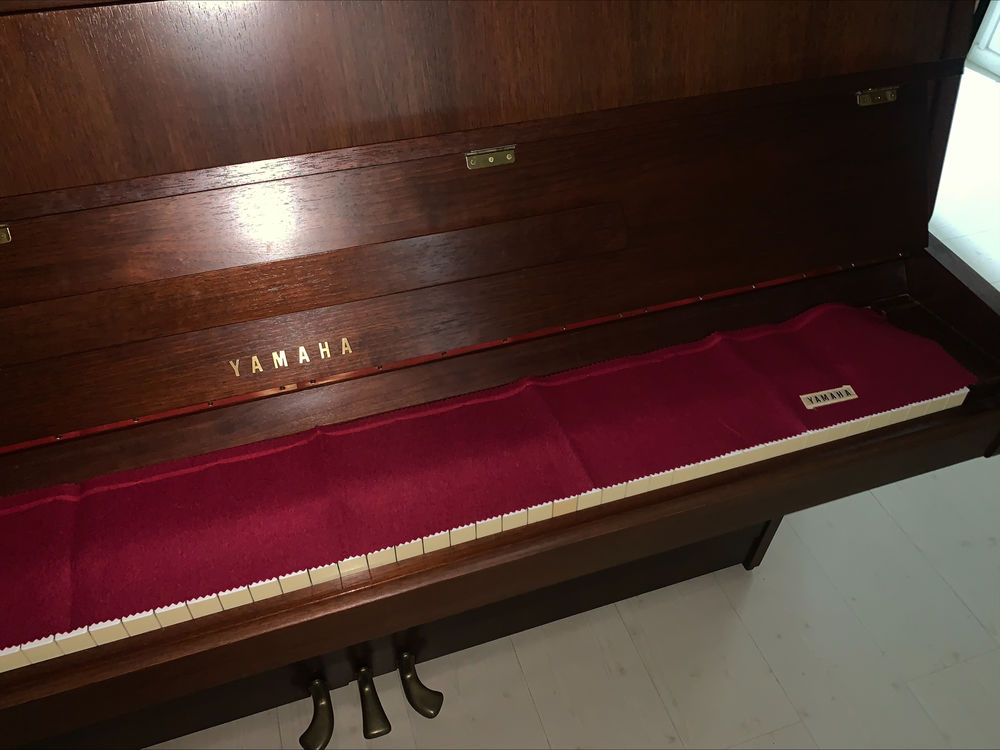 Piano droit Yamaha Instruments de musique