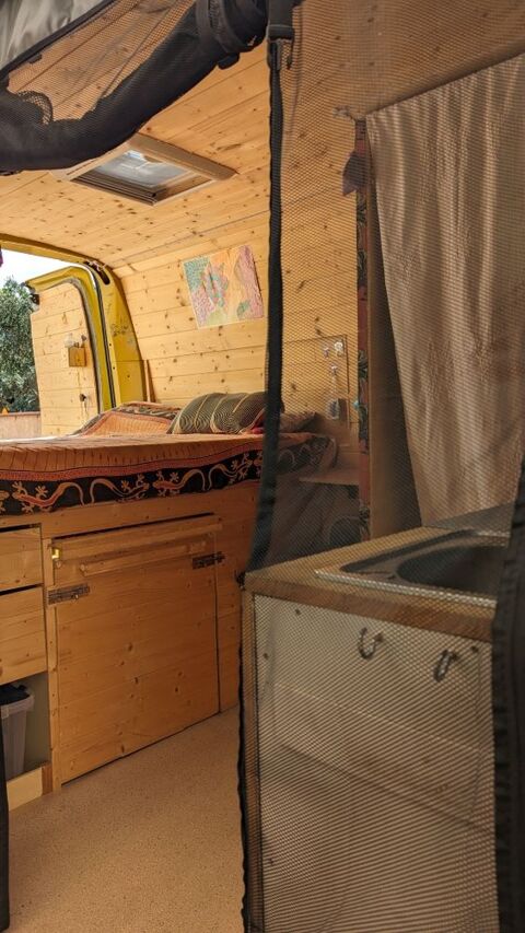 Van am&eacute;nag&eacute; Van am&eacute;nag&eacute; 2017 occasion P&eacute;zilla-la-Rivi&egrave;re 66370