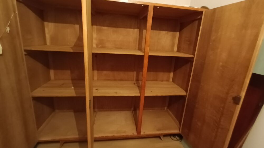 Armoire ancienne en bois Meubles