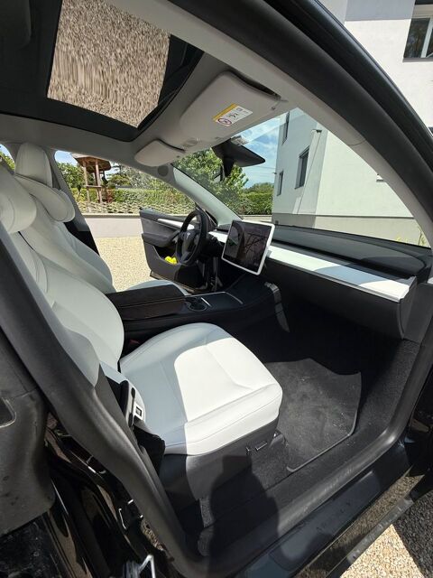 Tesla Model Y MODEL Y Standard RWD 2024 occasion Vétraz-Monthoux 74100
