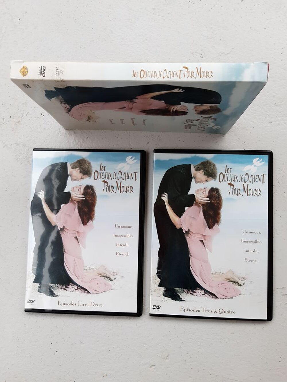 DVD "Les Oiseaux se cachent pour Mourir" DVD et blu-ray