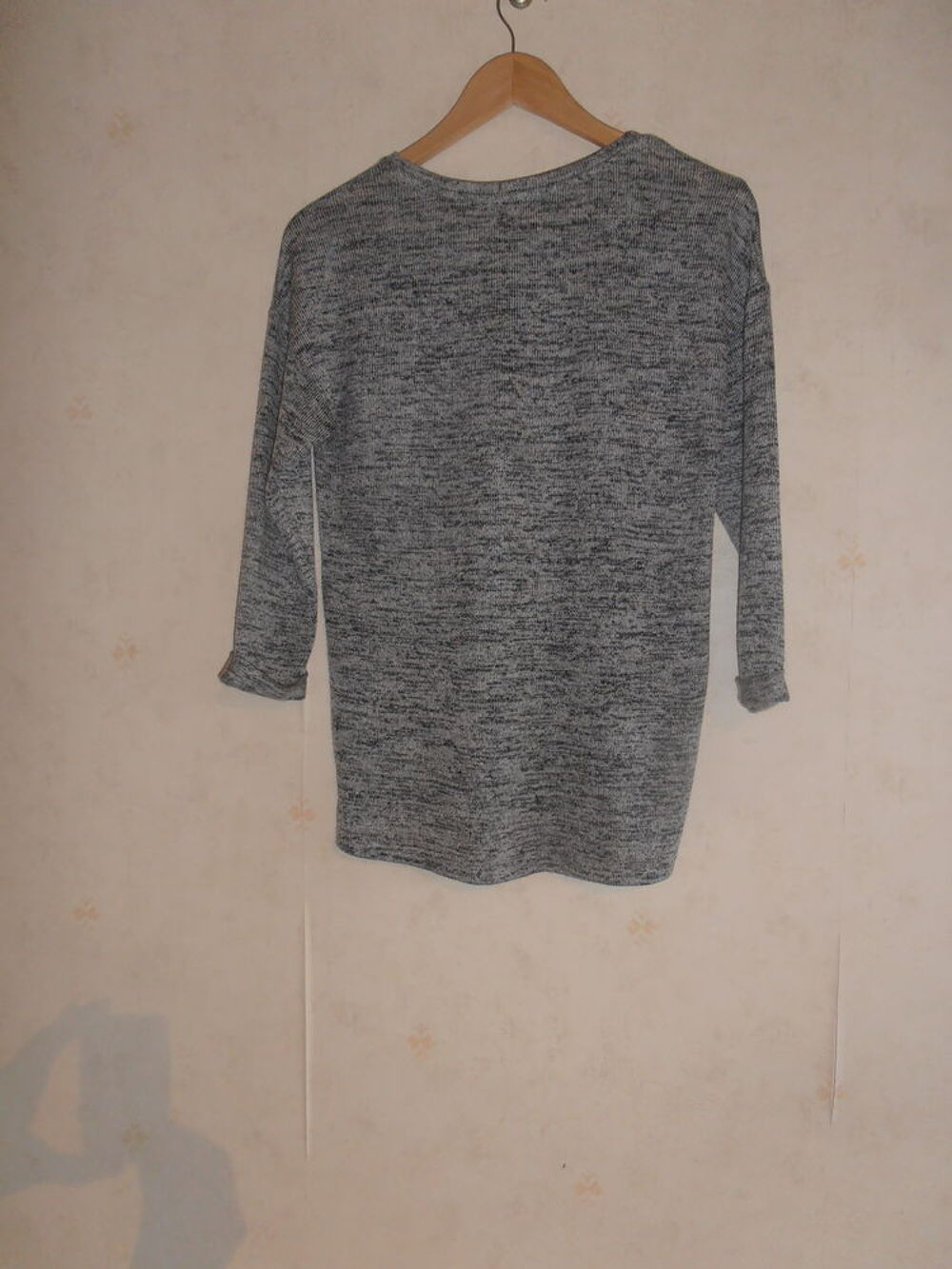 Pull fin "NOIR" Vêtements