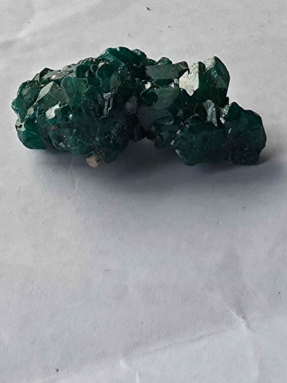 Min&eacute;ral Rare : Dioptase sur Matrice du Katanga (RDC)-27g 