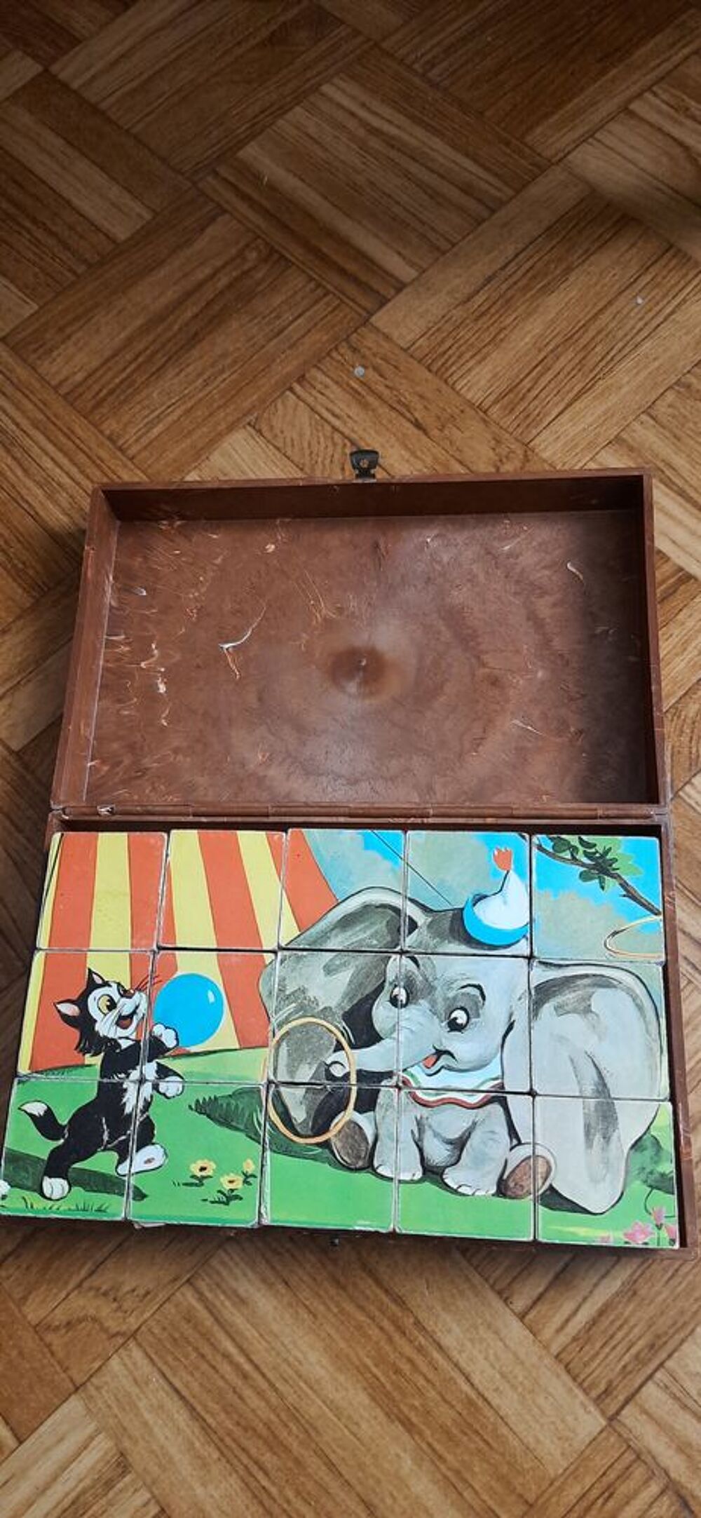 Cubes puzzles en bois ? cubes Walt Disney. Jeux / jouets