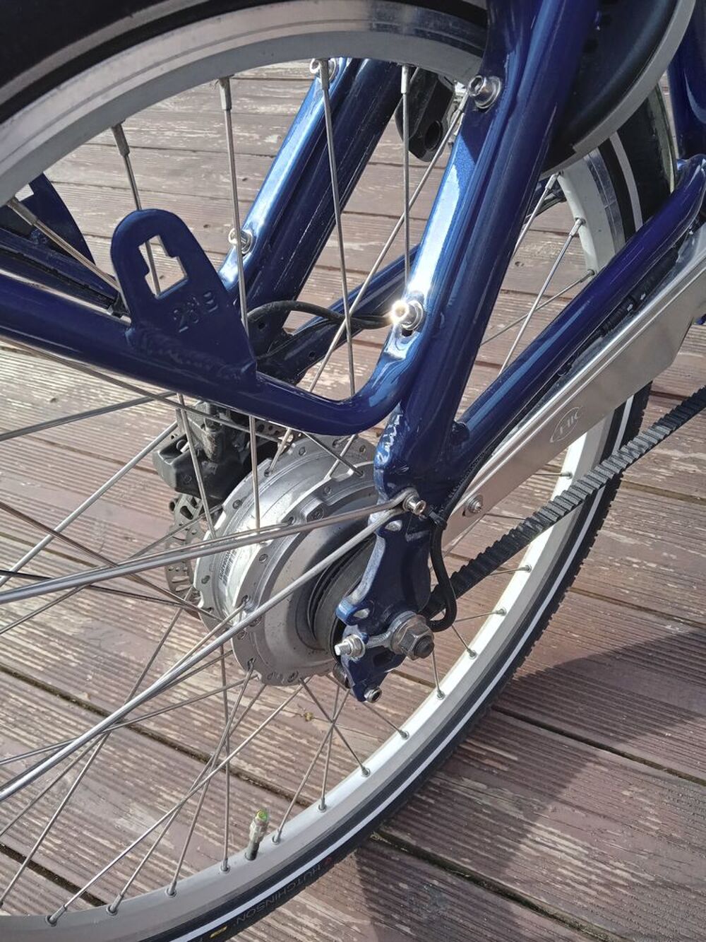 VELO ELECTRIQUE marque STARWAY TOURING 26 Vélos