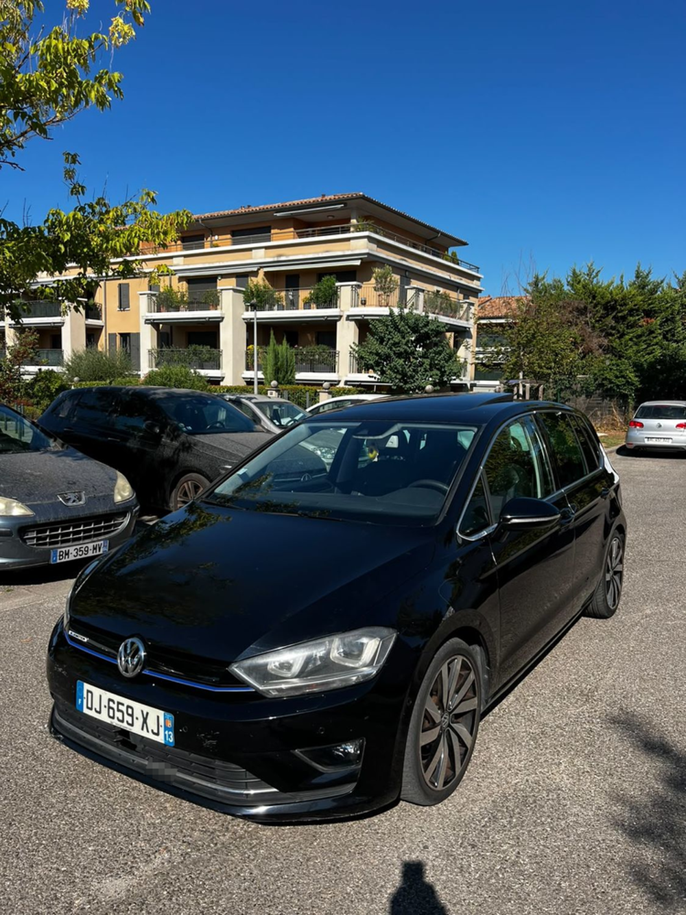 Golf Sportsvan 2.0 TDI 150 FAP BlueMotion Technology DSG6 Confortline 2015 occasion 13080 Luynes