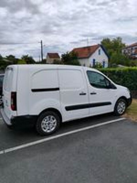 Berlingo BERLINGO XL BLUEHDI 100 S&S ETG6 BUSINESS 2018 occasion 24100 Bergerac