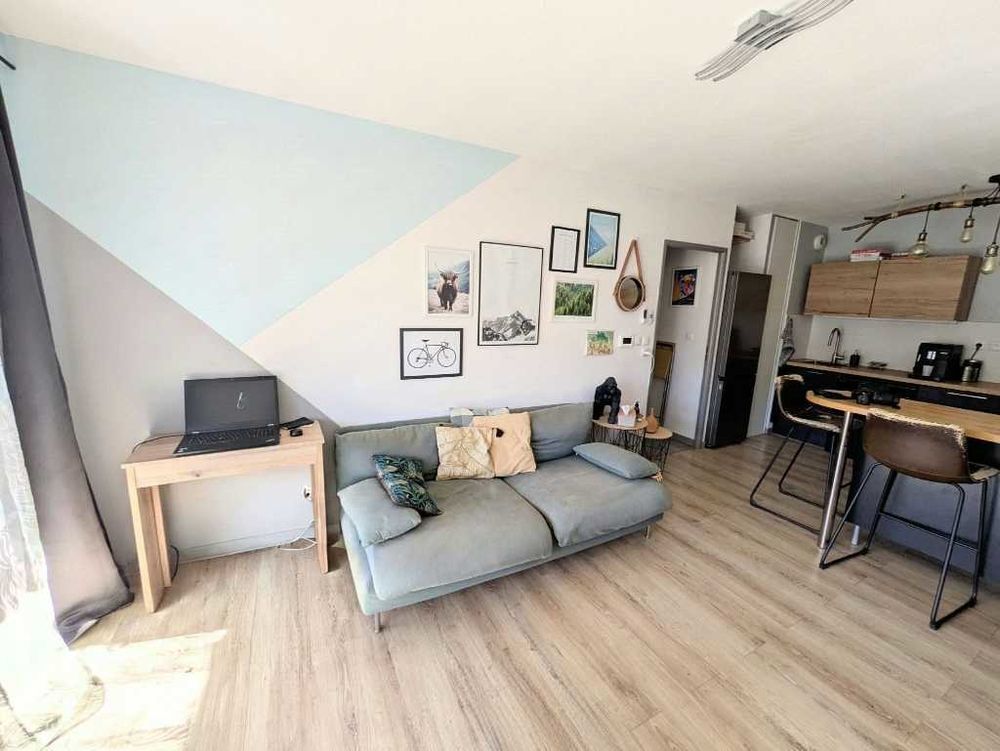 Vente Appartement T3 de 60 m² au dernier étage ,Centre-ville, 
calme Castanet-tolosan