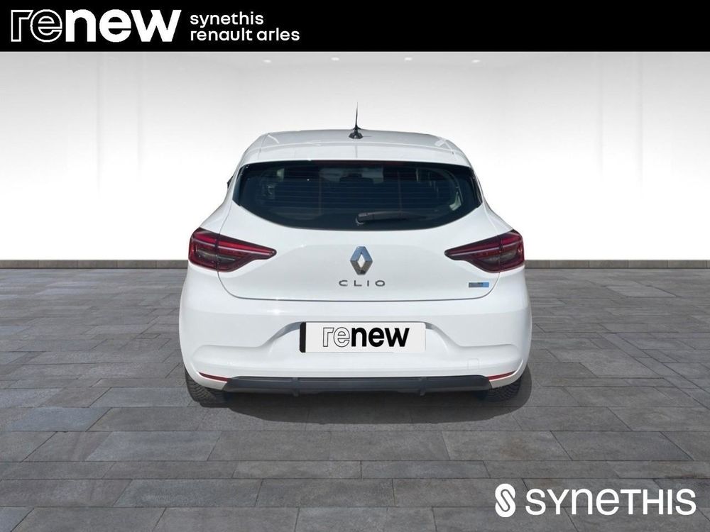 Clio V Clio E-Tech 140 - 21N Zen 2022 occasion 13200 Arles