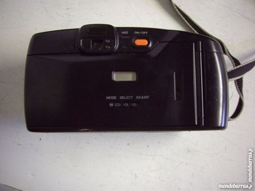 Appareil photo Argentique MINOLTA &agrave; dos dateur Photos/Video/TV