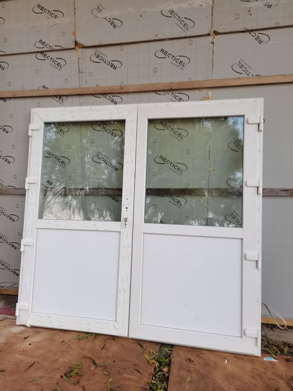 Porte fen&ecirc;tre neuve avec sous bassement en pvc Bricolage