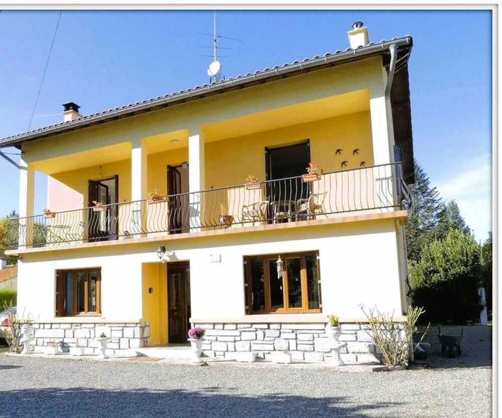Maison 6 pièces 160 m² · à Saléchan · 160 m² · 225 000 €