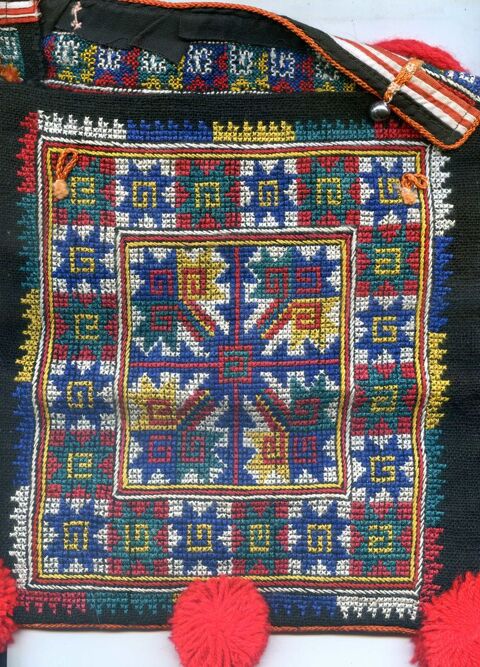 SAC A MAIN canevas  pompons 7 Rennes (35)