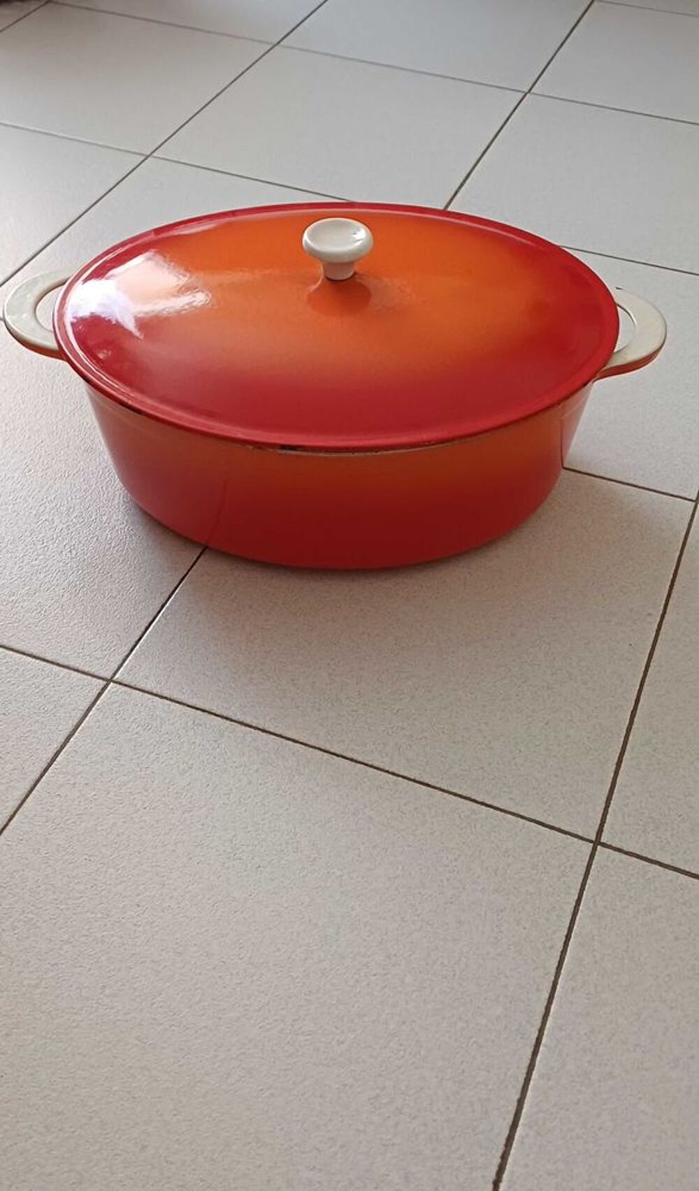 Cocotte en fonte vintage Electroménager