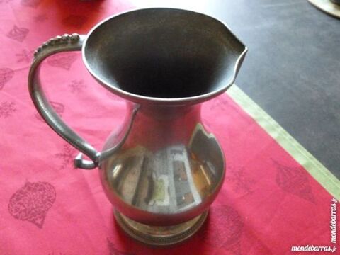 Pichet en �tain avec anse 15 Thiais (94)