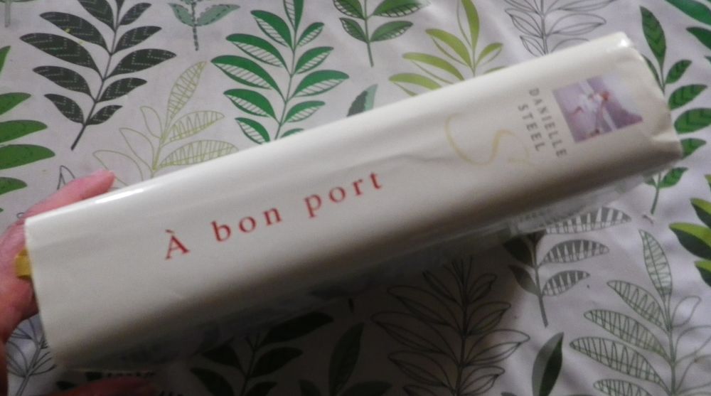 A BON PORT de Danielle STEEL Ed.France Loisirs Livres et BD