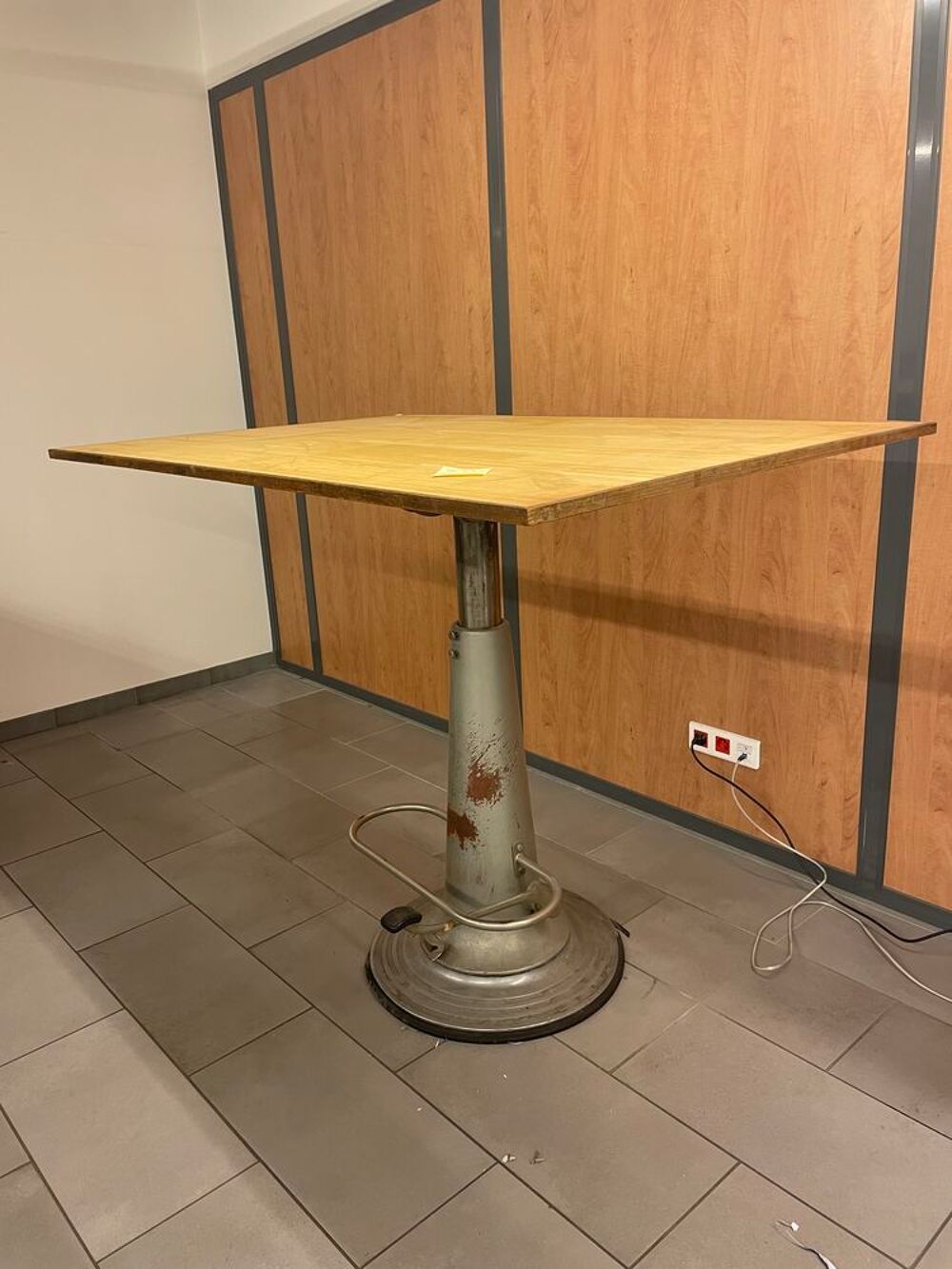 BELLE TABLE VINTAGE 100 x 150 cm Meubles