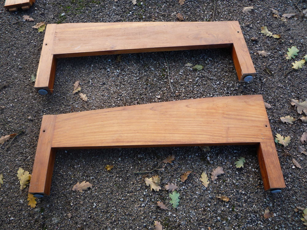 Lit en bois pitchpin 
190cm x 90cm Meubles