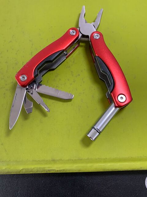 PETITS   OBJETS   DIVERS 140 Cannes La Bocca (06)