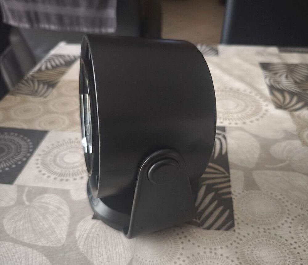 Ventilateur de burea de bureau 100 Vitesses rechargeable USB Electroménager