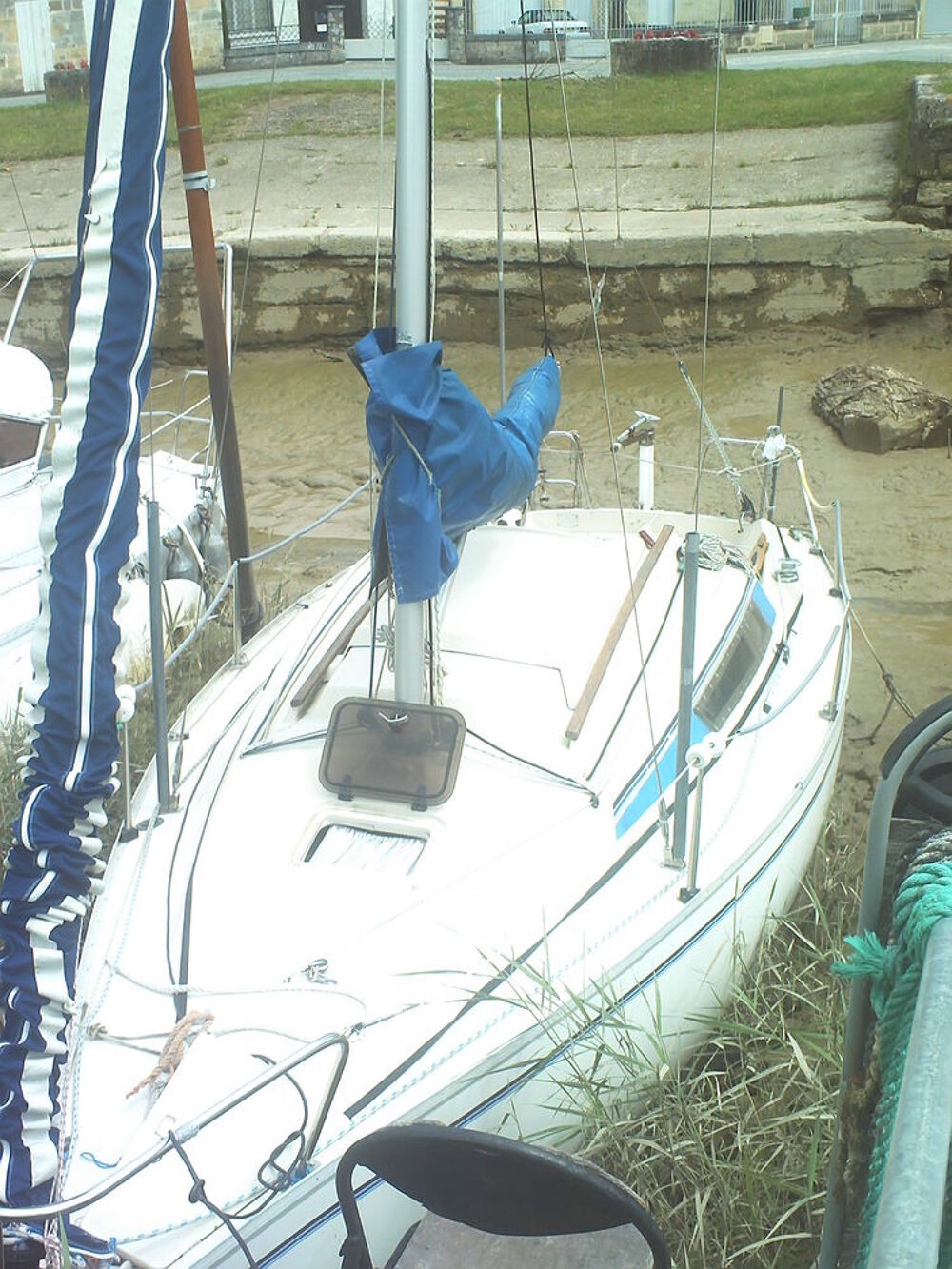 Monocoque 1983 occasion 33390 Blaye