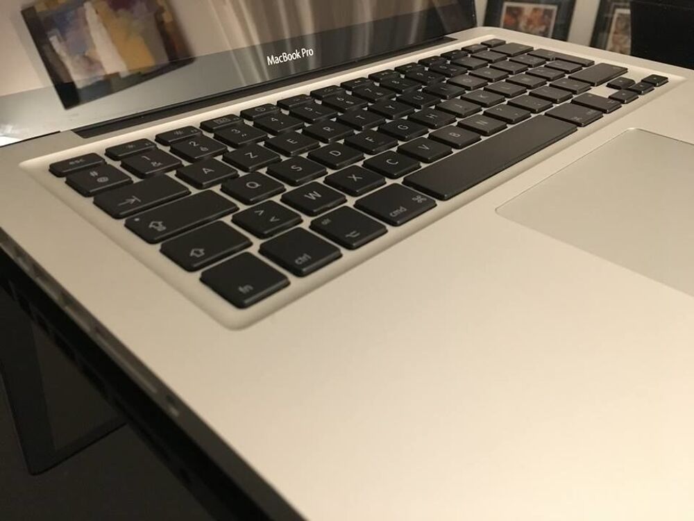 MACBOOK PRO 13" - 256GO 
Matériel informatique