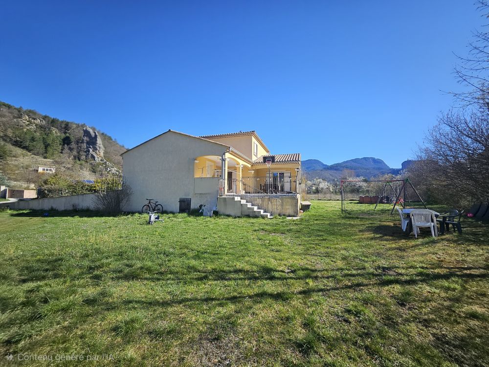 Maison 6 pièces 150 m² · à Castellane · 150 m² · 350 000 €