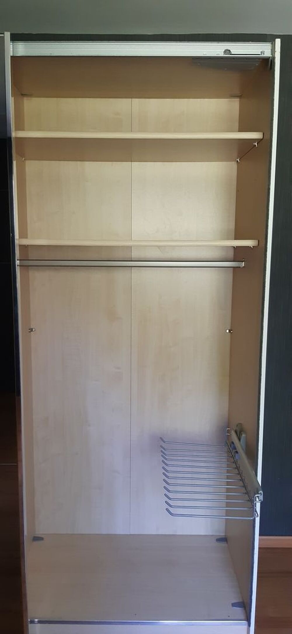 armoire vitr&eacute;e dressing Meubles