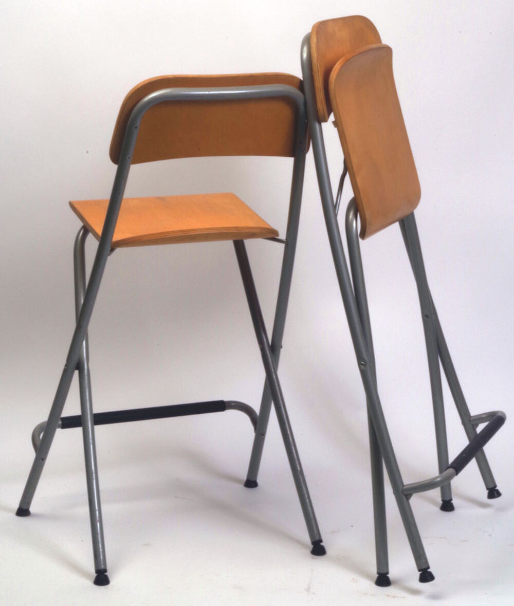 2 tabourets de bar pliables bois clair et m&eacute;tal argent&eacute; Meubles