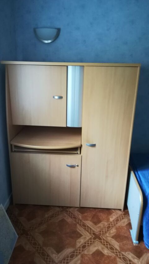 Bureau informatique avec nombreux rangements 209 Beaumont-lès-Valence (26)