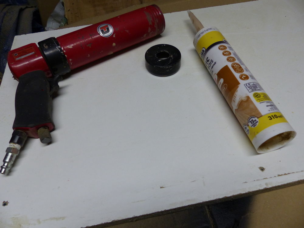 Pistolet a colle et mastic Bricolage