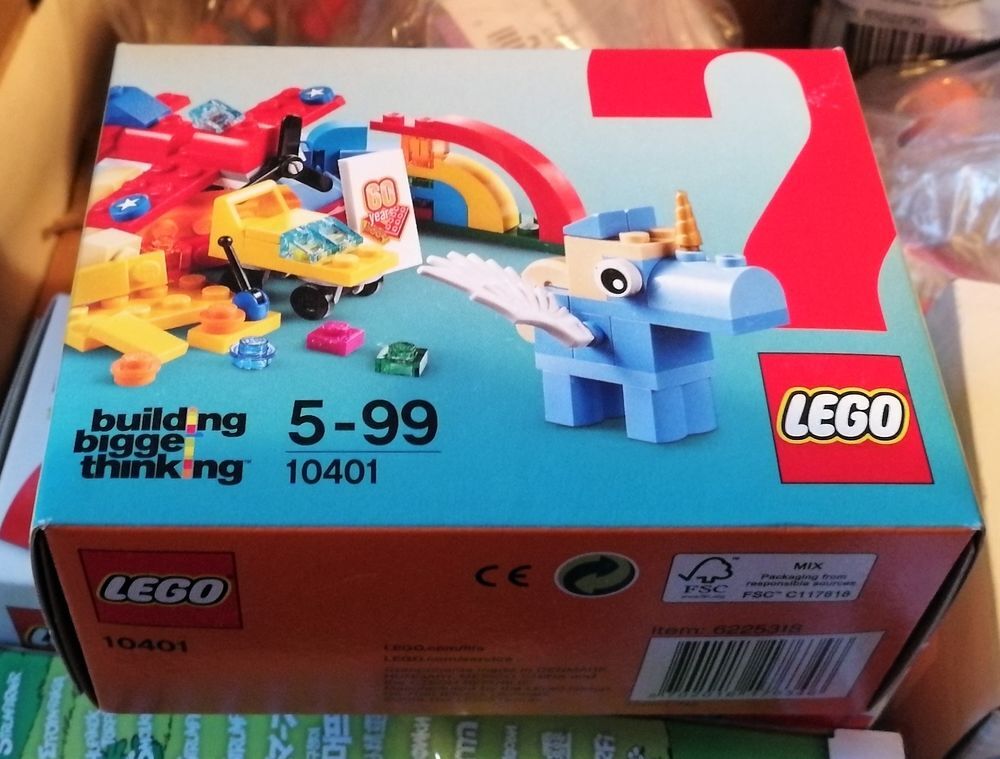Lego CLASSIC 10401 "60e anniversaire" : Rainbow Fun Jeux / jouets