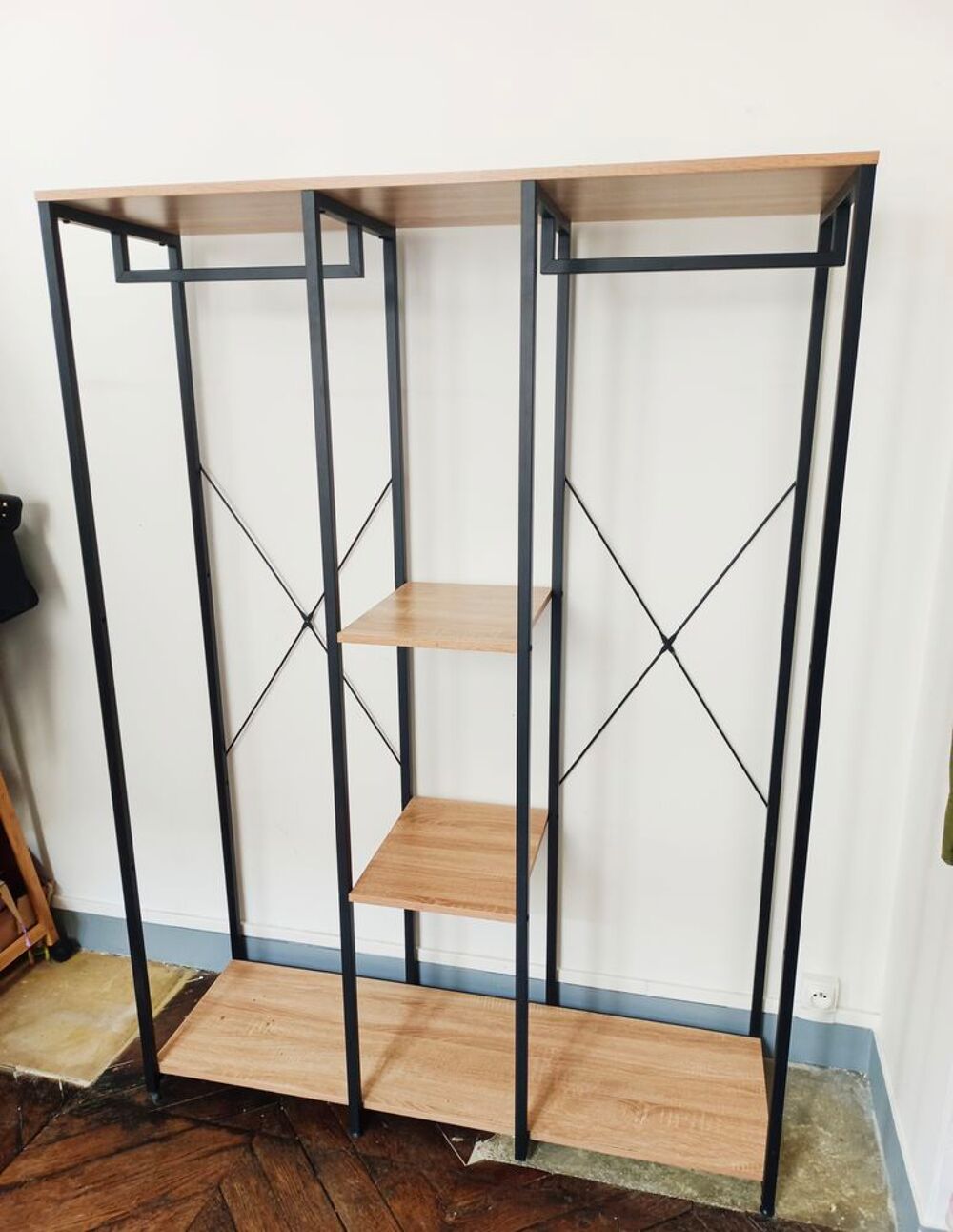 Dressing en bois et m&eacute;tal Meubles