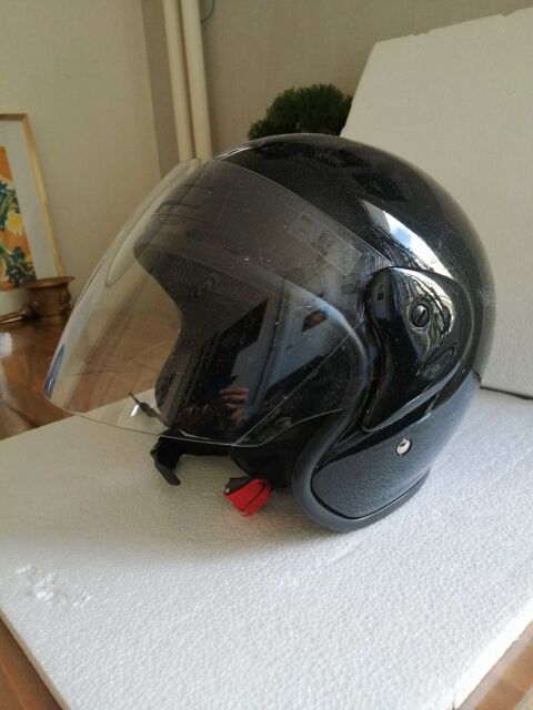 Pi&egrave;ces et &eacute;quipements Moto - Scooter - Quad Casques - v&ecirc;tements moto  occasion Paris 75020