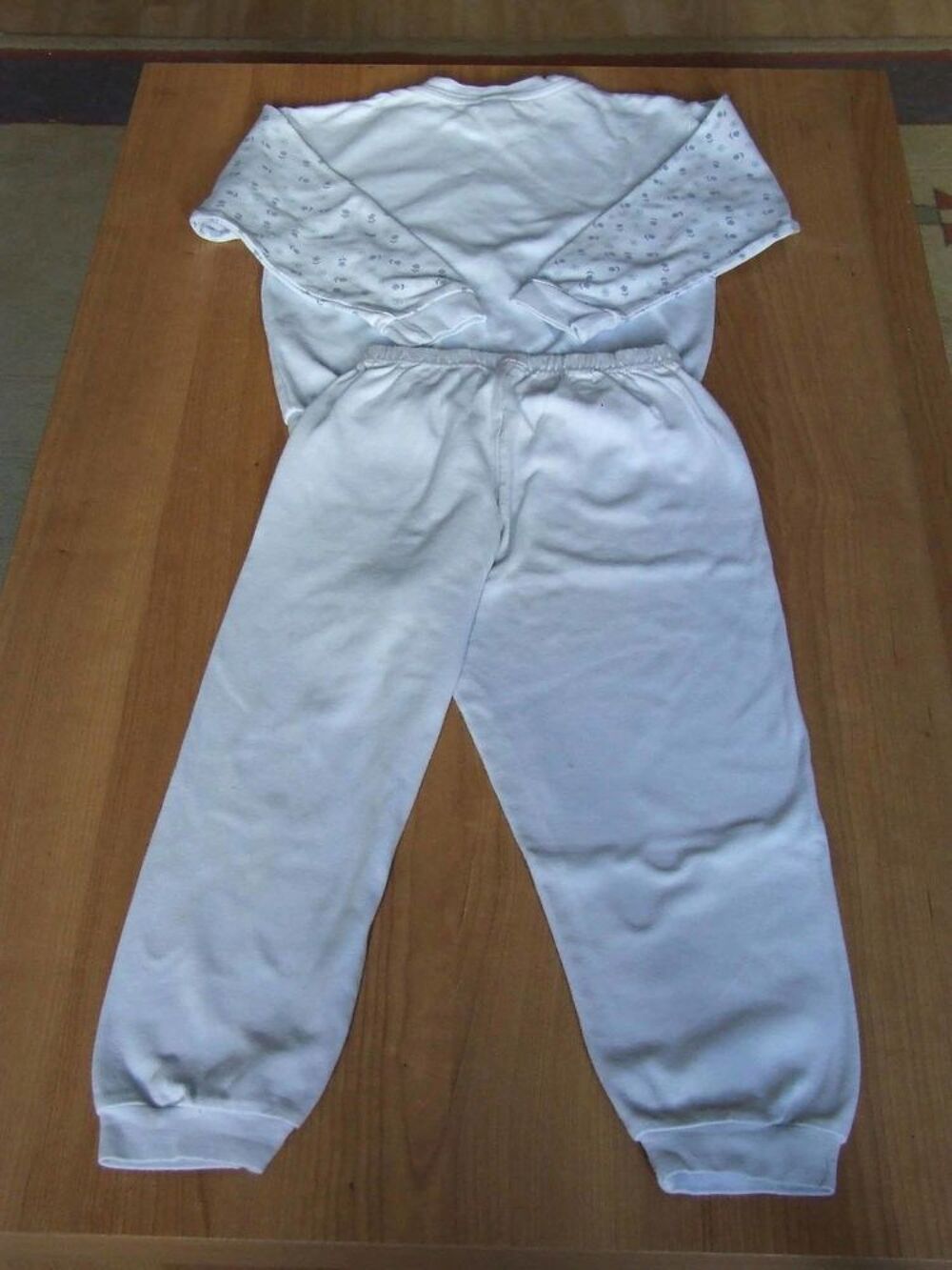 Pyjama 2 pi&egrave;ces haut manches longues et pantalon, C&amp;A, 6&nbsp;ans Vtements enfants