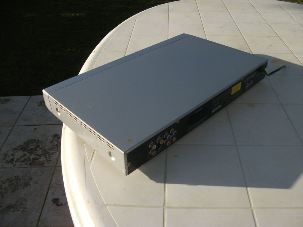 TRES BEAU D.V.D. wilson 1000 Electroménager