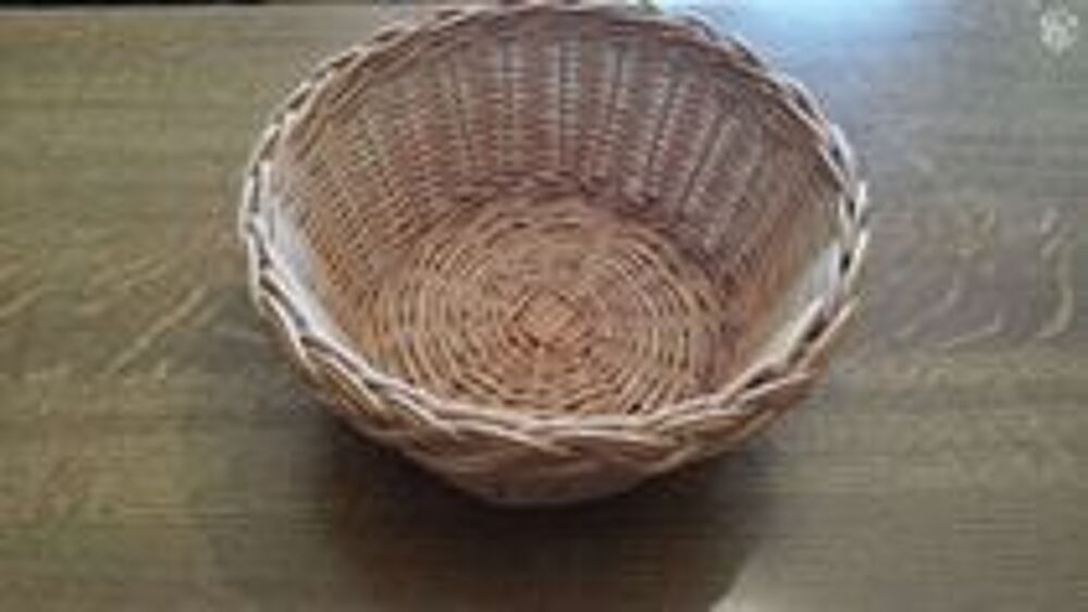 Corbeille ronde en osier tr&egrave;s solide neuve 30 cm x 13 cm Décoration